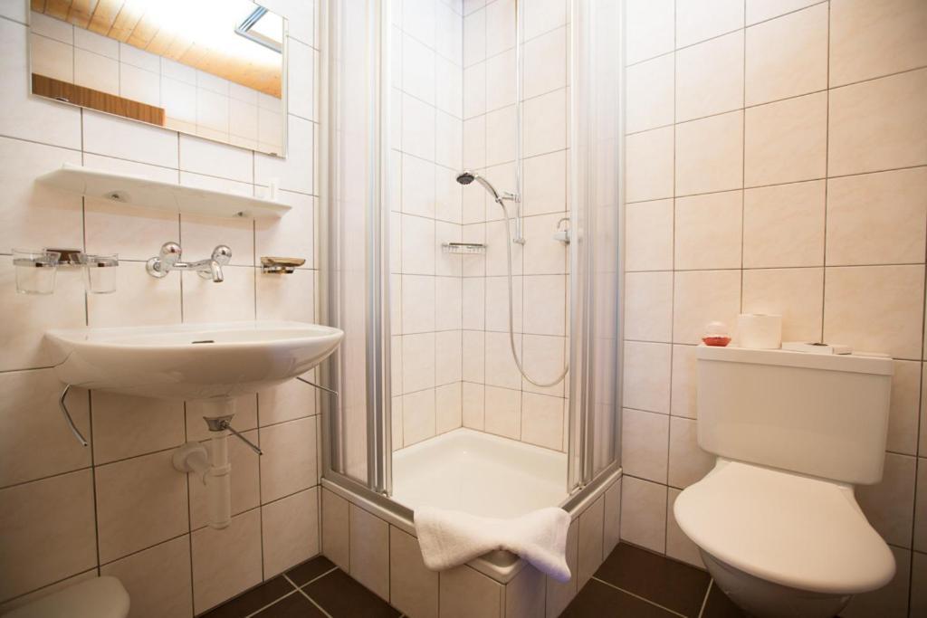 Sonnegg Hotel Zweisimmen Habitación foto