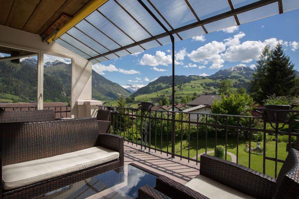 Sonnegg Hotel Zweisimmen Exterior foto