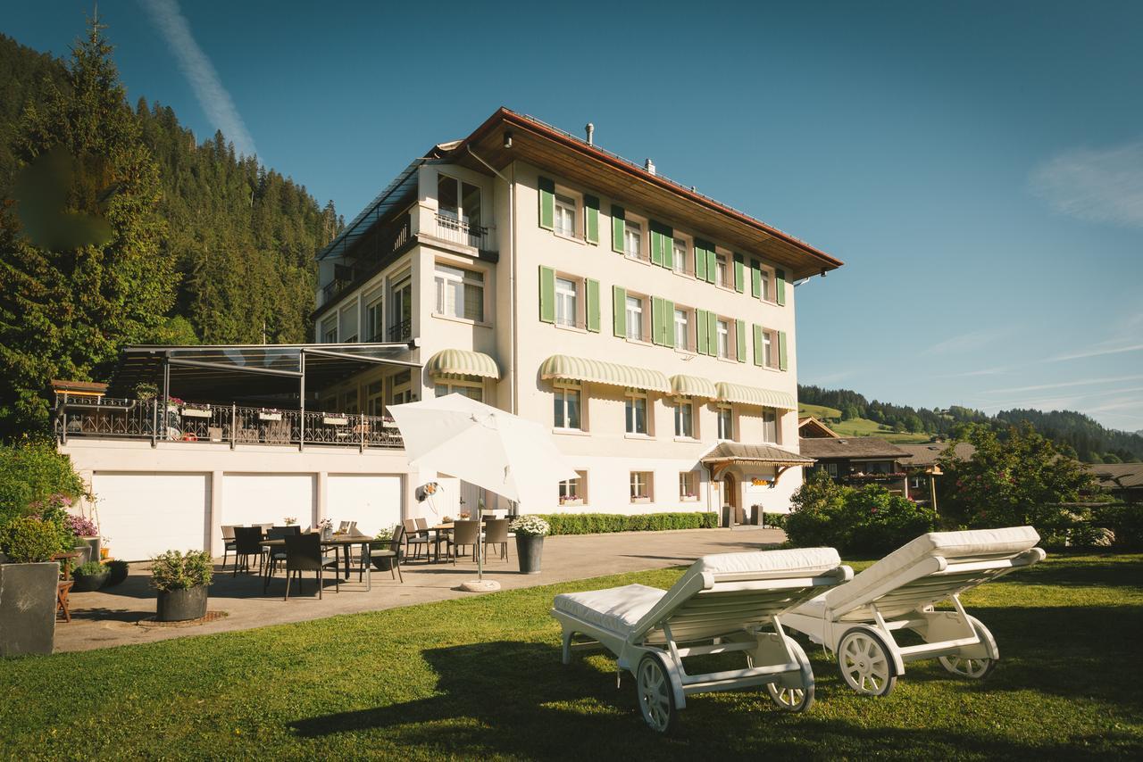 Sonnegg Hotel Zweisimmen Exterior foto